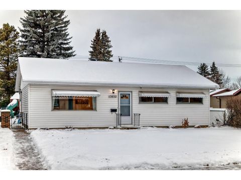13032 134 ST NW Edmonton AB T5L1V8