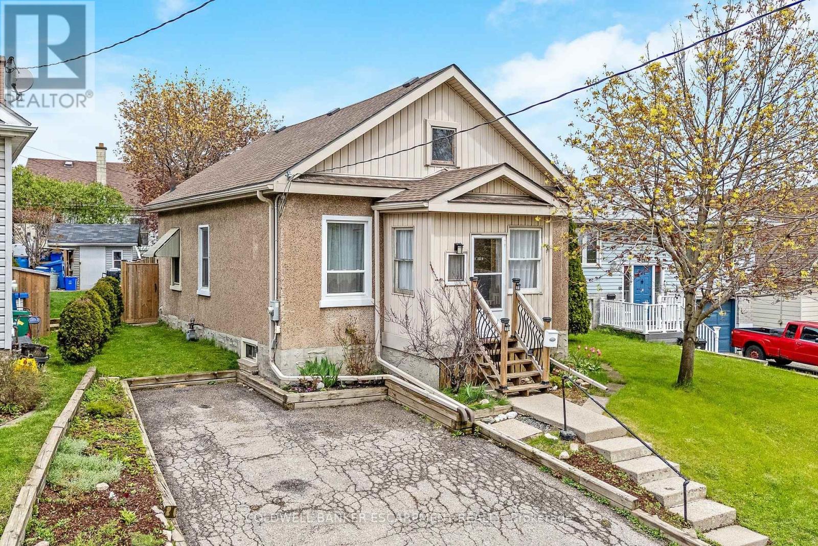 122 CEDAR STREET