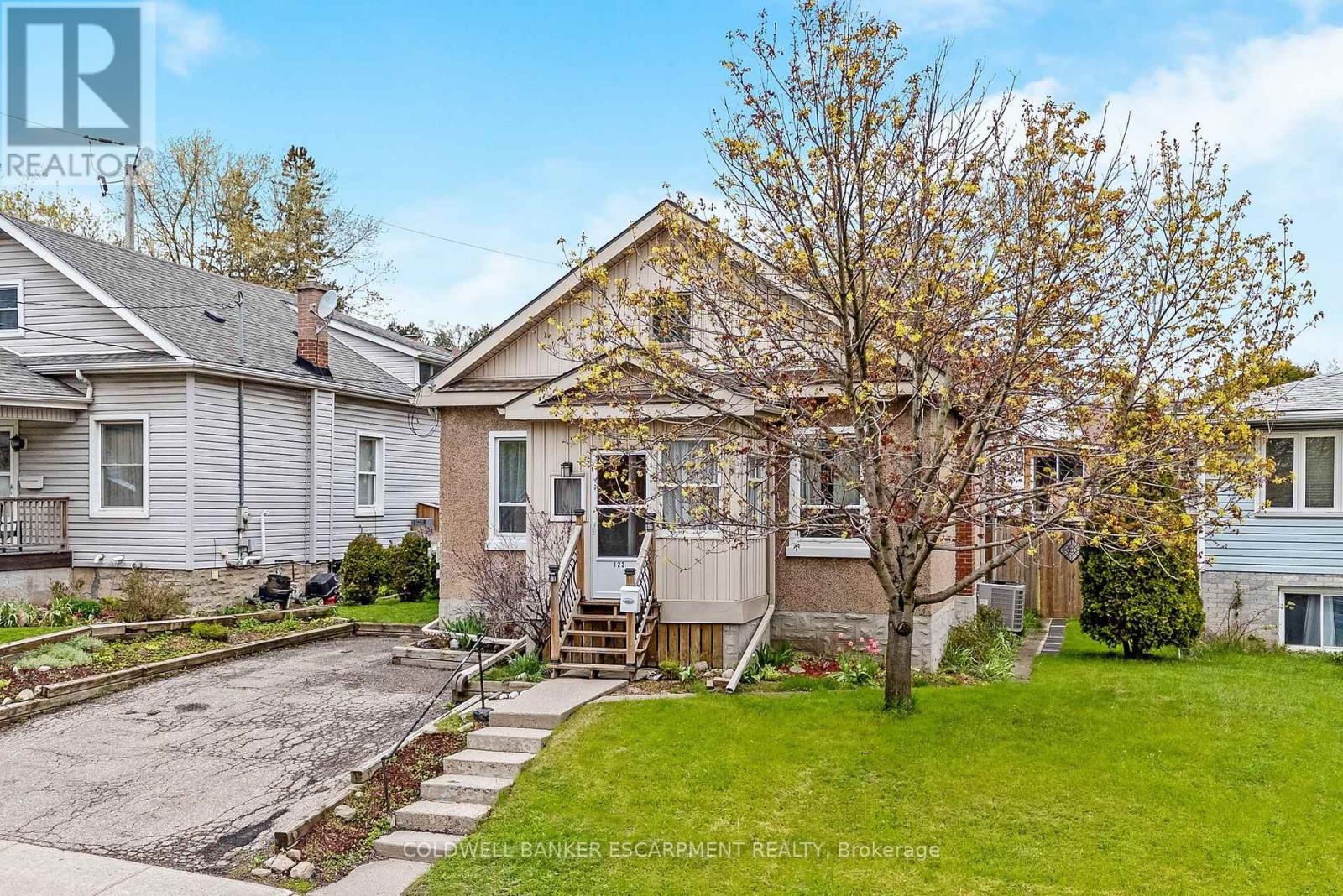 122 CEDAR STREET