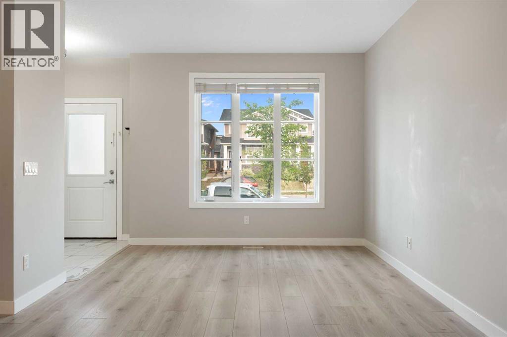 125 Corner Meadows Gate NE