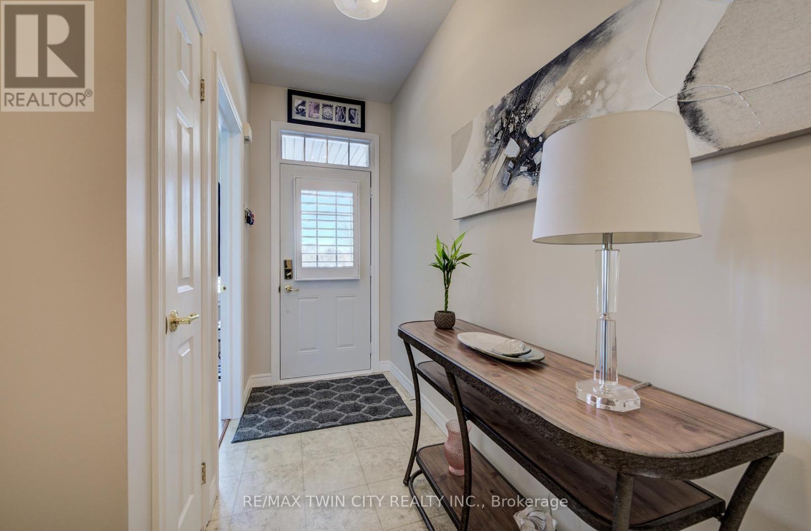 15 - 34 LIVINGSTON BOULEVARD