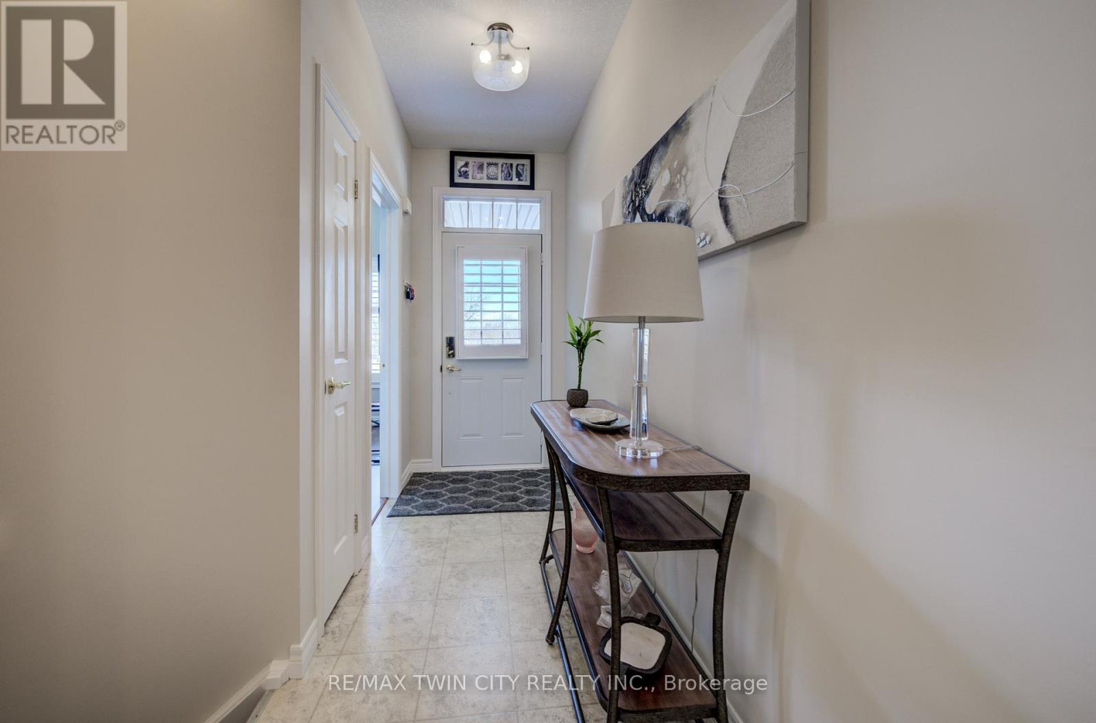 15 - 34 LIVINGSTON BOULEVARD