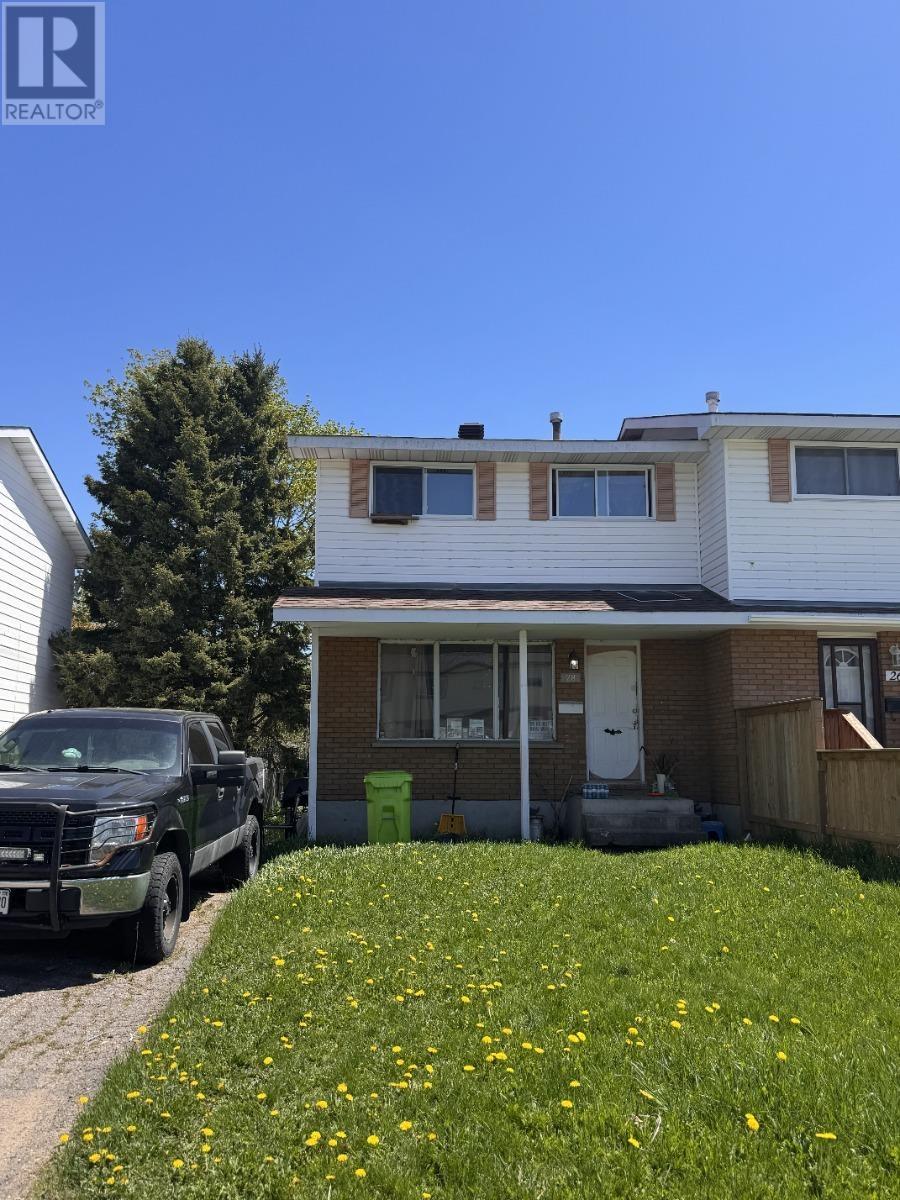 Photo 1 of 1 — 28 Copernicus DR, Sault Ste. Marie, ON P6A6H2