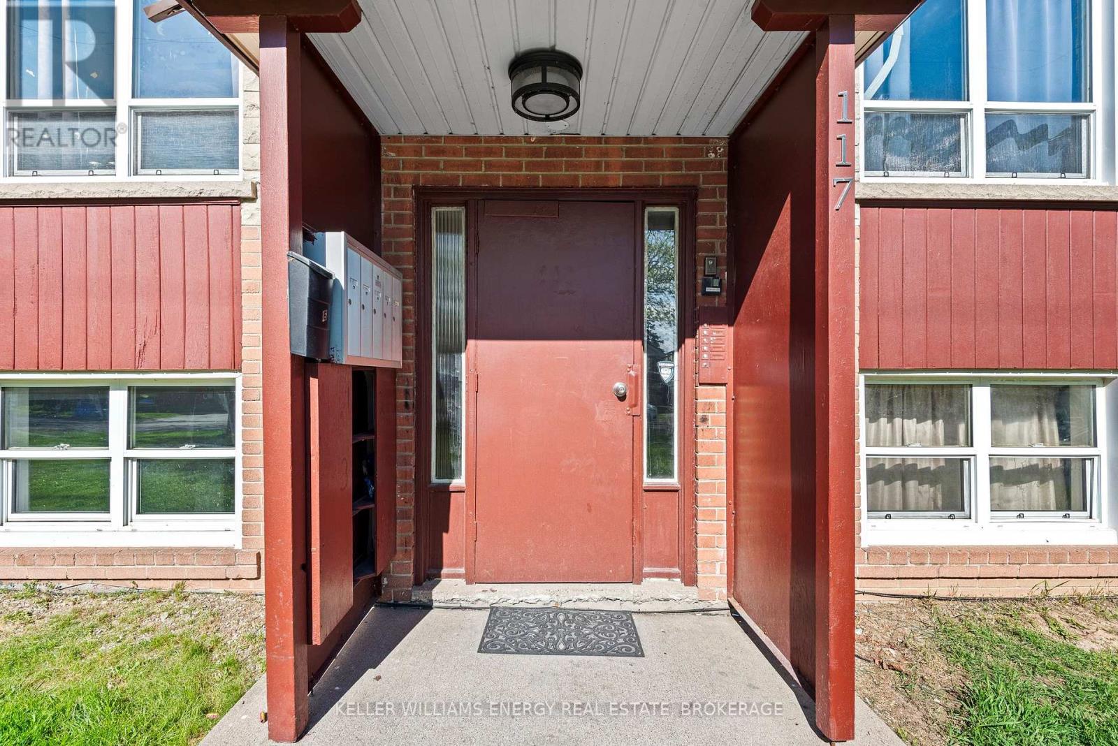 1-6 - 117 CROMWELL AVENUE