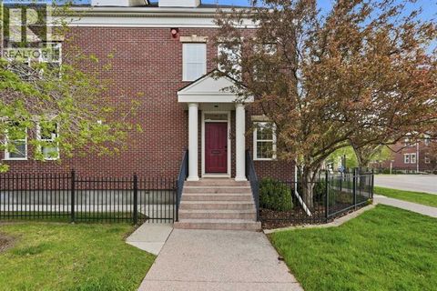 130 Garrison Square SW Calgary AB T2T6B2