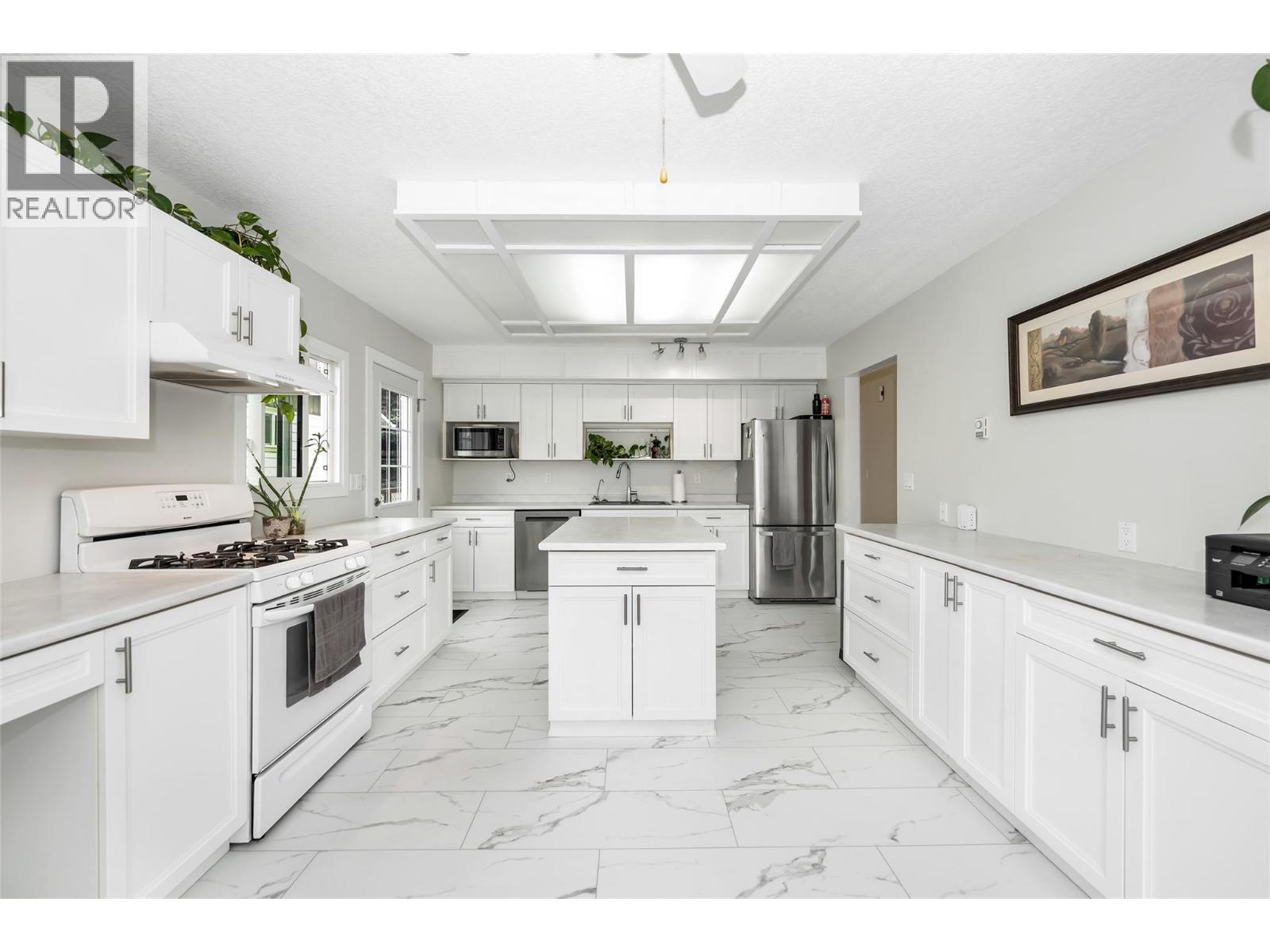 5844 Pleasant Valley Road