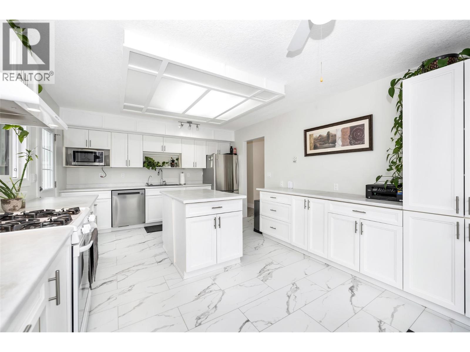 5844 Pleasant Valley Road