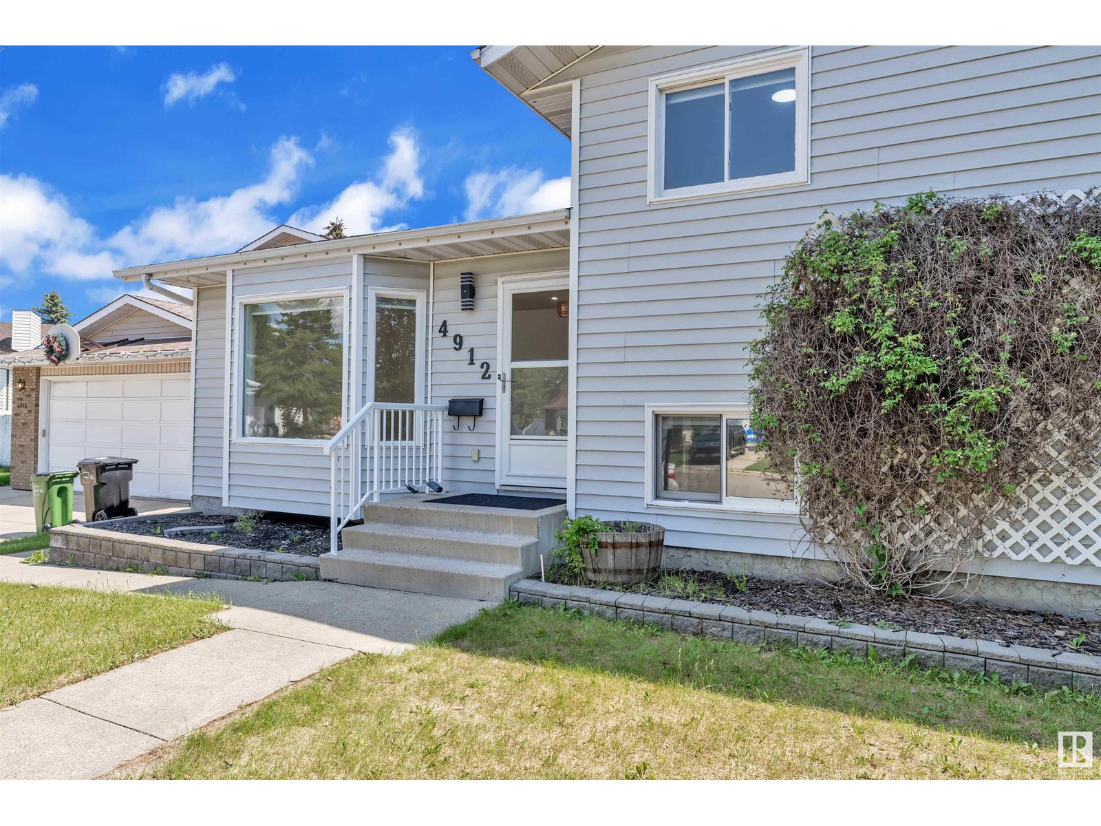 4912 31 AV NW