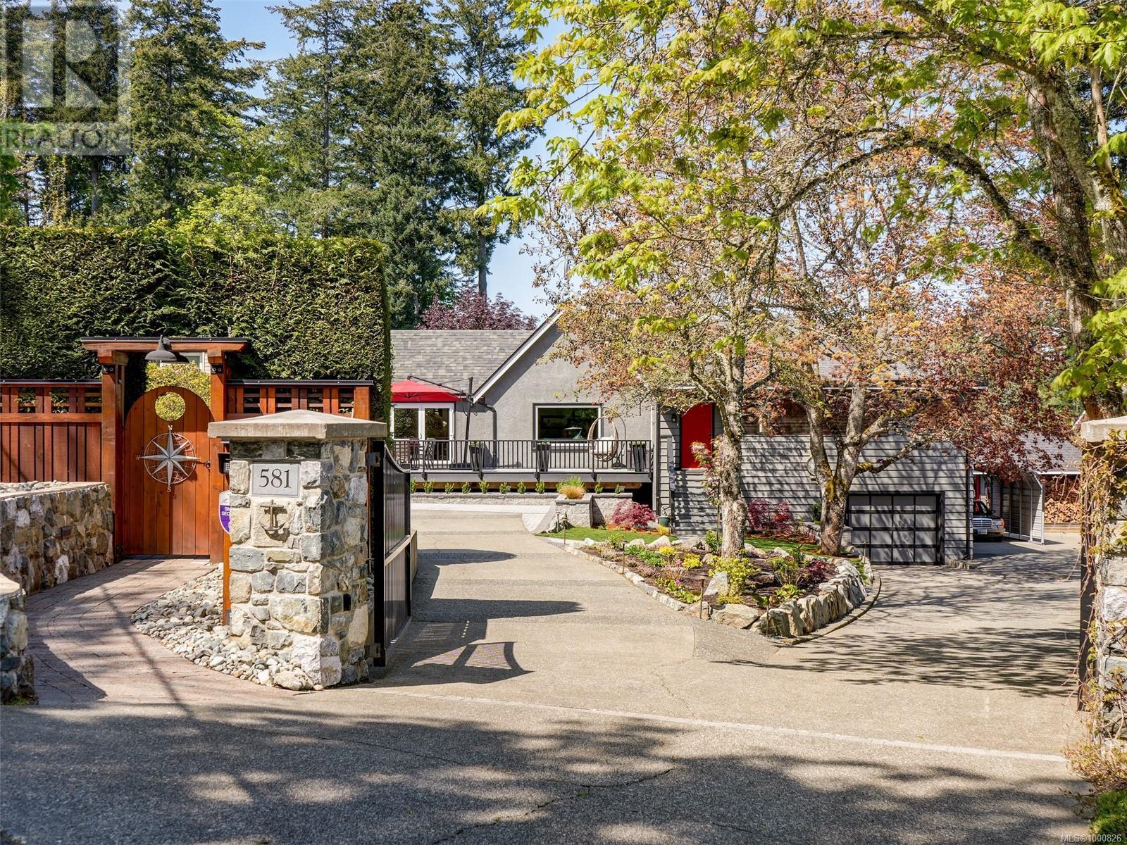 581 Prince Robert Dr