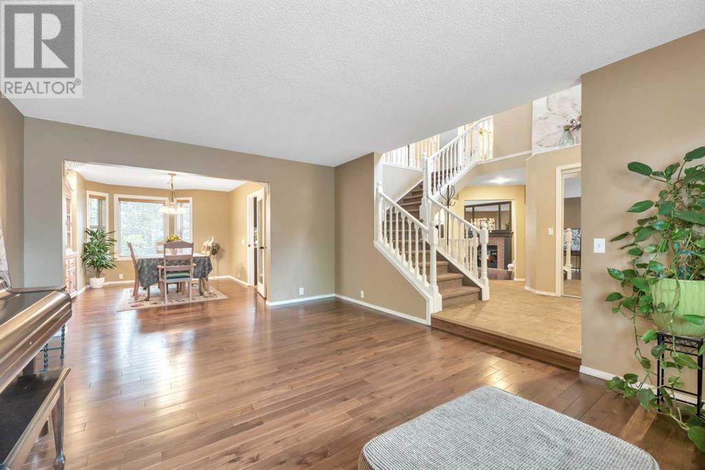 136 Mt Robson Circle SE