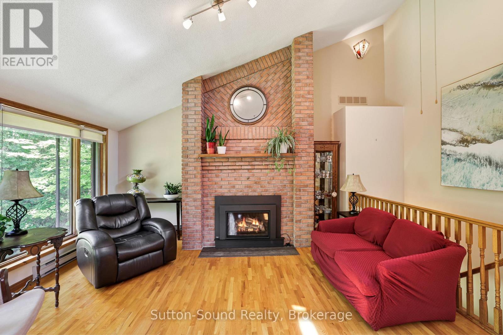 42 CARSON LAKE CRESCENT