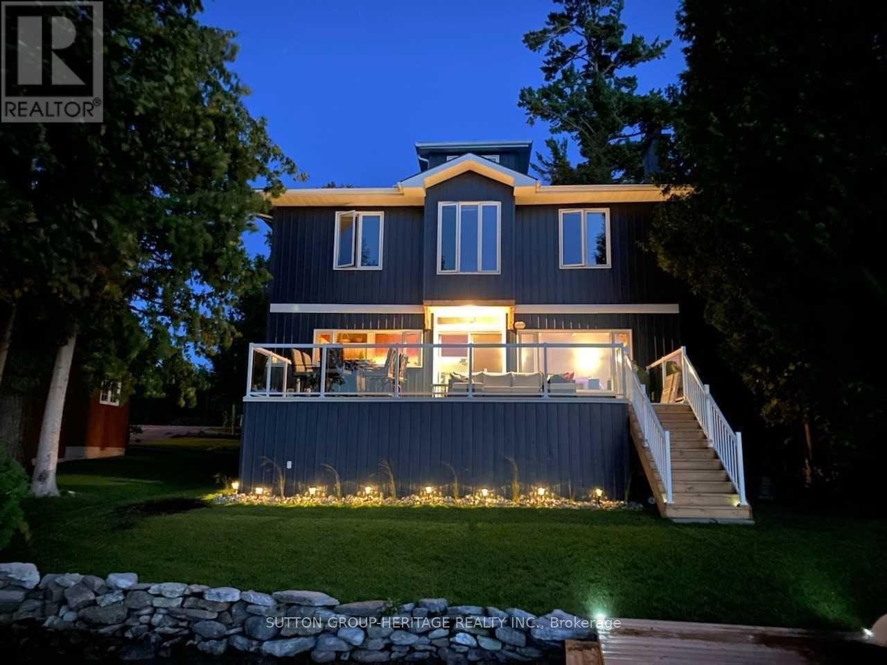 28 GOODMAN ROAD S