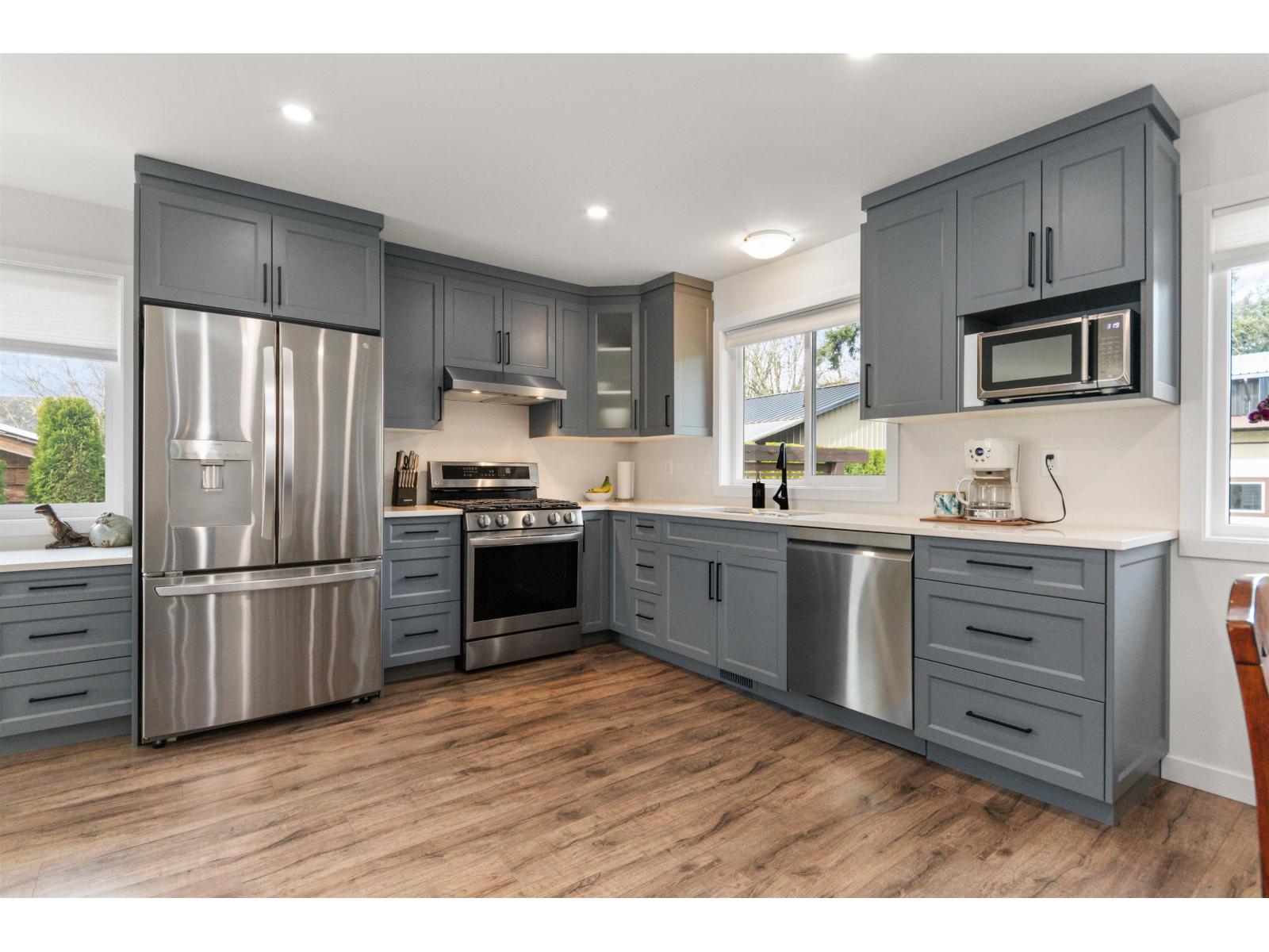 9690 ABERDEEN CRESCENT|Rosedale