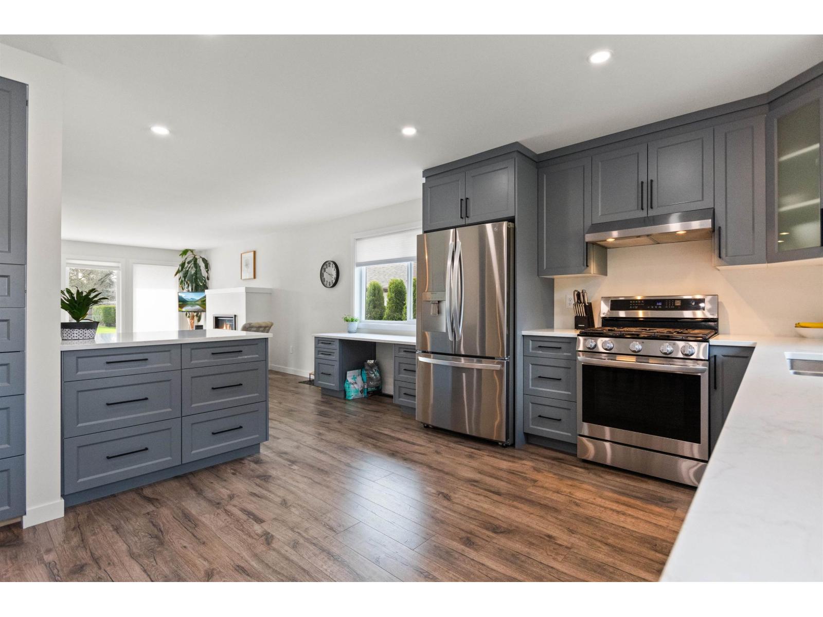 9690 ABERDEEN CRESCENT|Rosedale