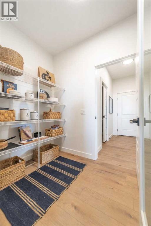 571 Buffaloberry Manor SE