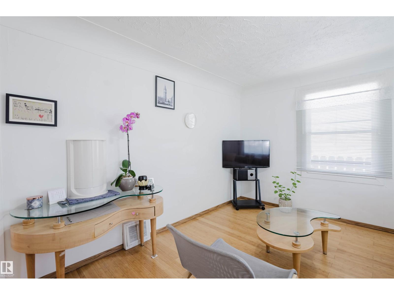 10438 155 ST NW