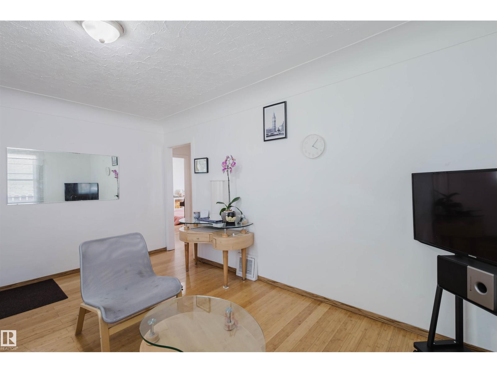 10438 155 ST NW