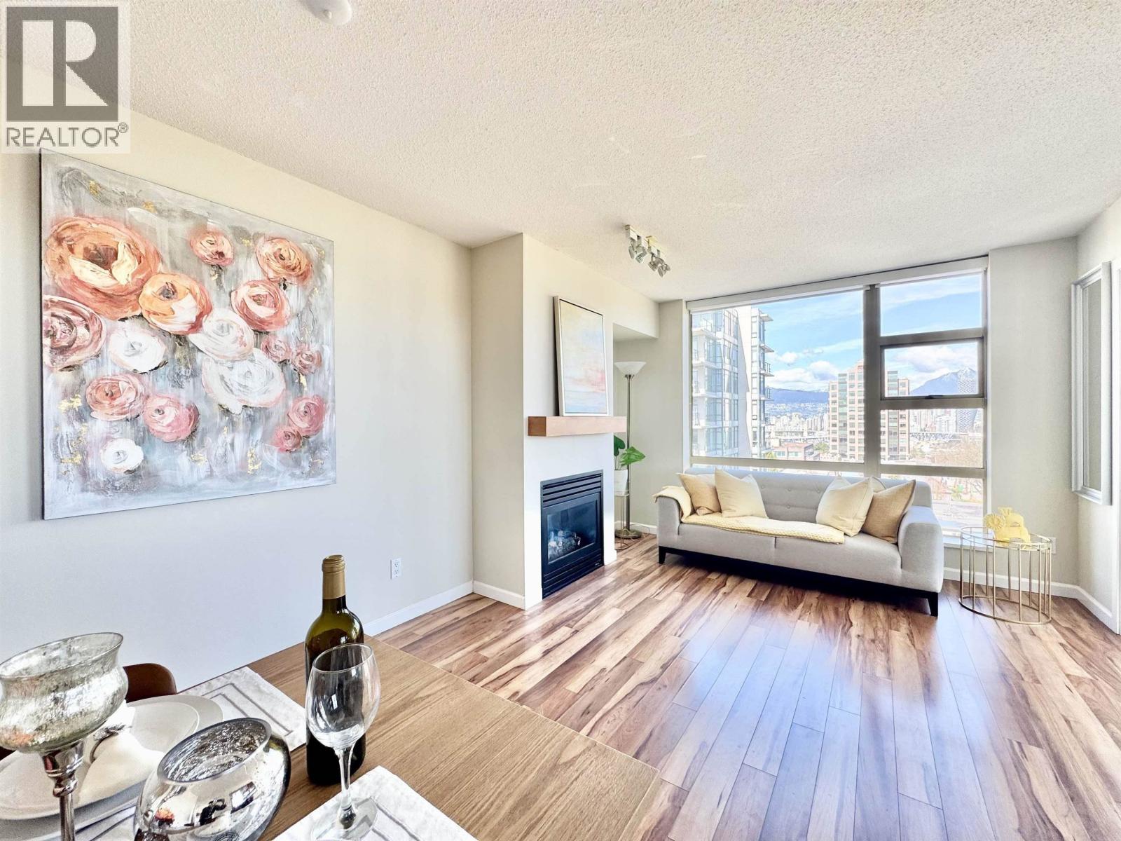 905 1316 W 11TH AVENUE