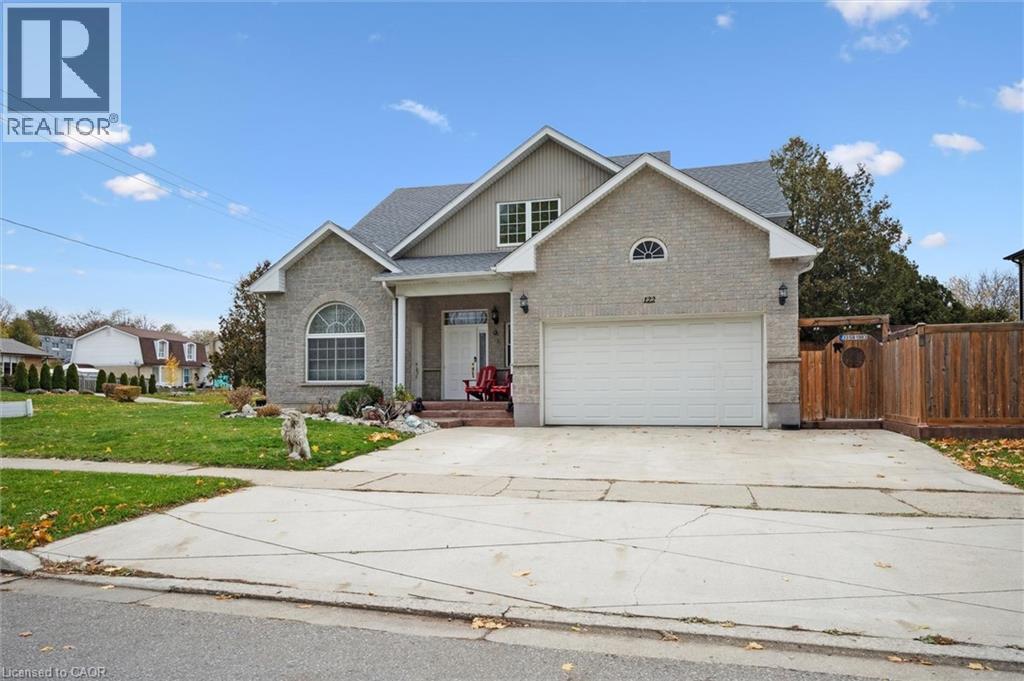 122 GRAND RIVER Boulevard