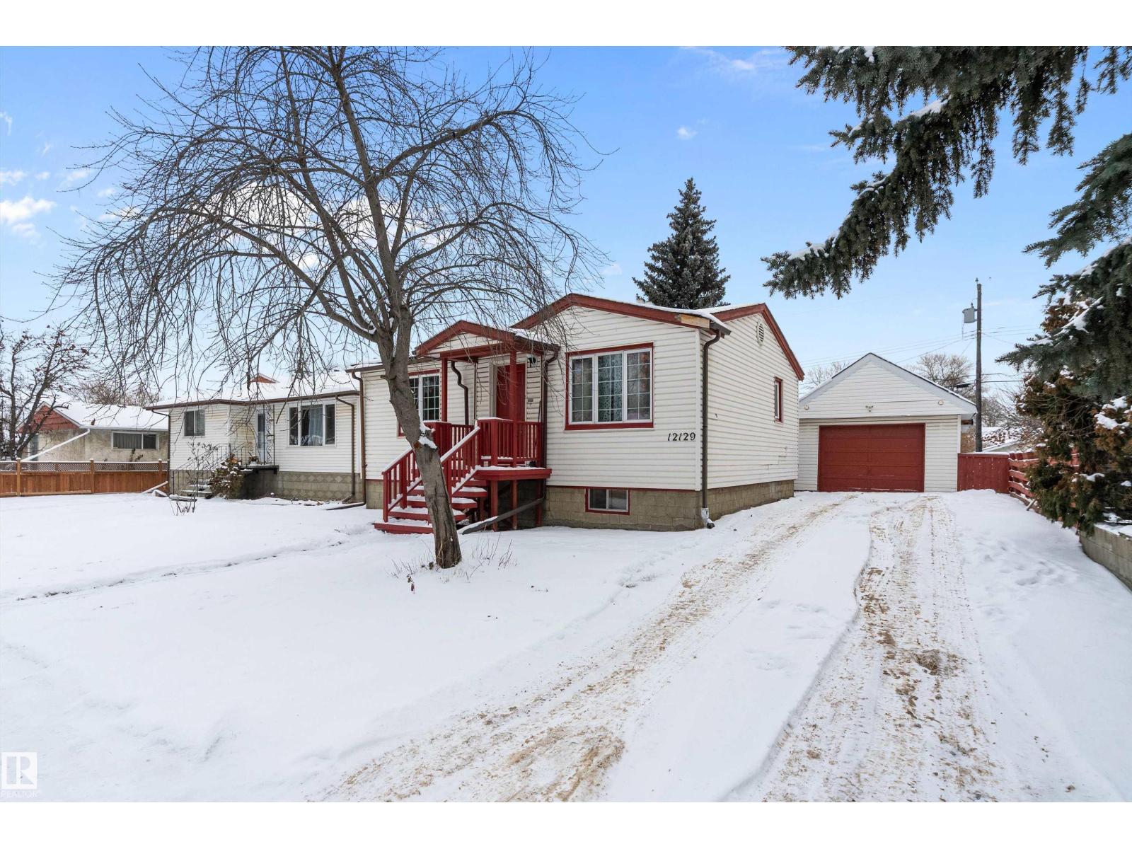 12129 50 ST NW