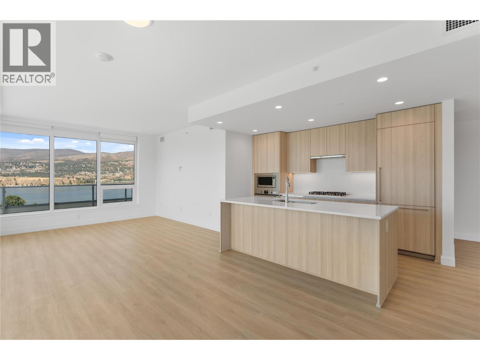 238 Leon Avenue Unit# 1407