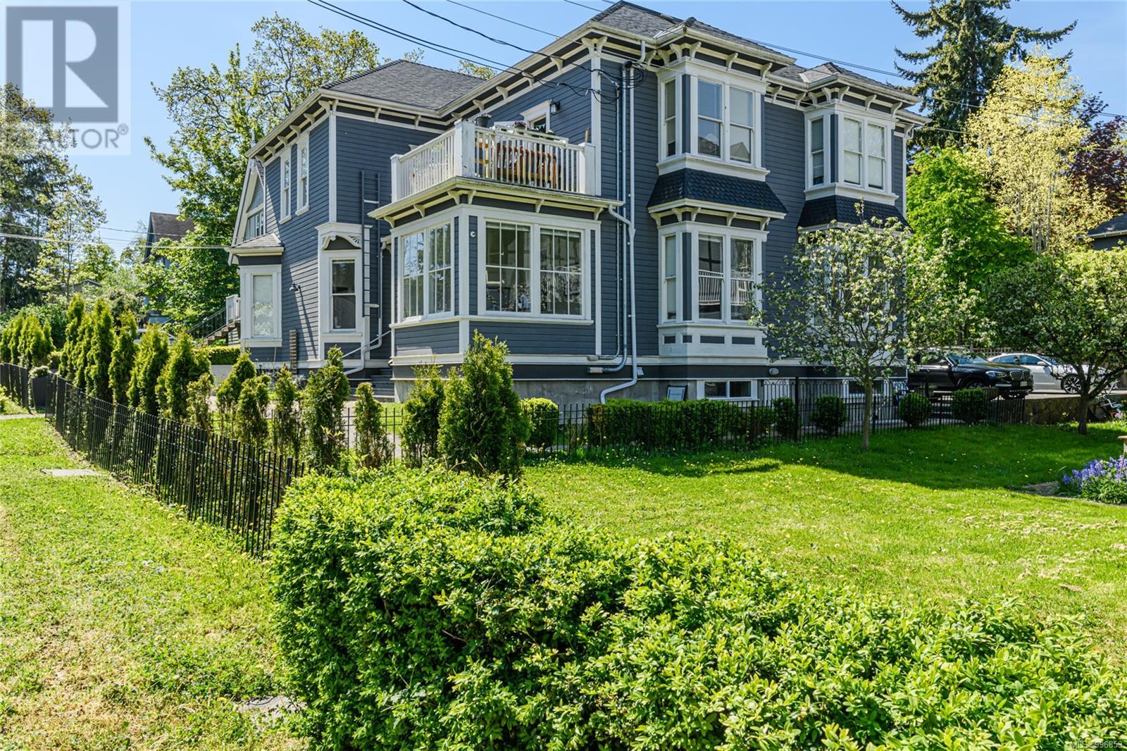 1016 Pemberton Rd