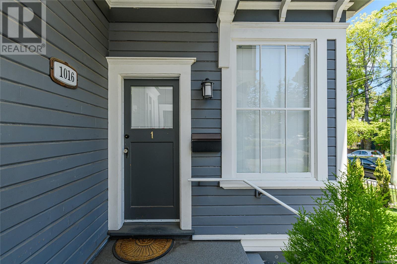 1016 Pemberton Rd