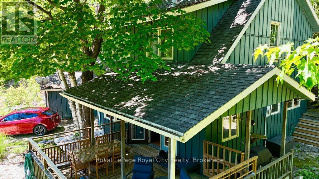11 SHORELINE DRIVE