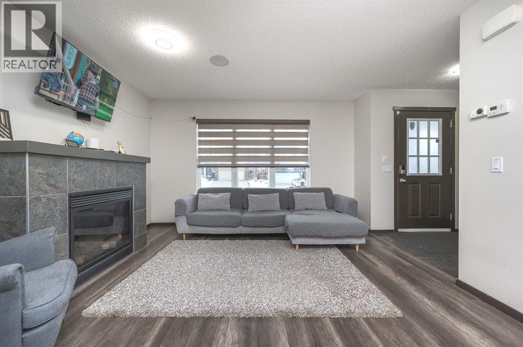 702 Panamount Boulevard NW