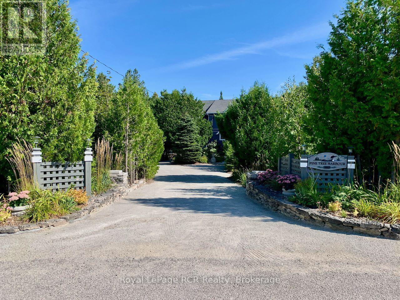 127 PINE TREE HARBOUR ROAD