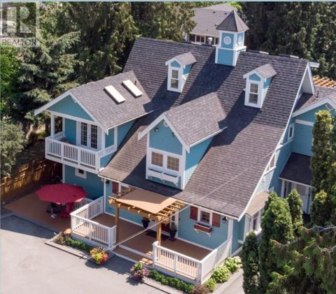 1009 Lawrence Avenue Kelowna BC V1Y6M3