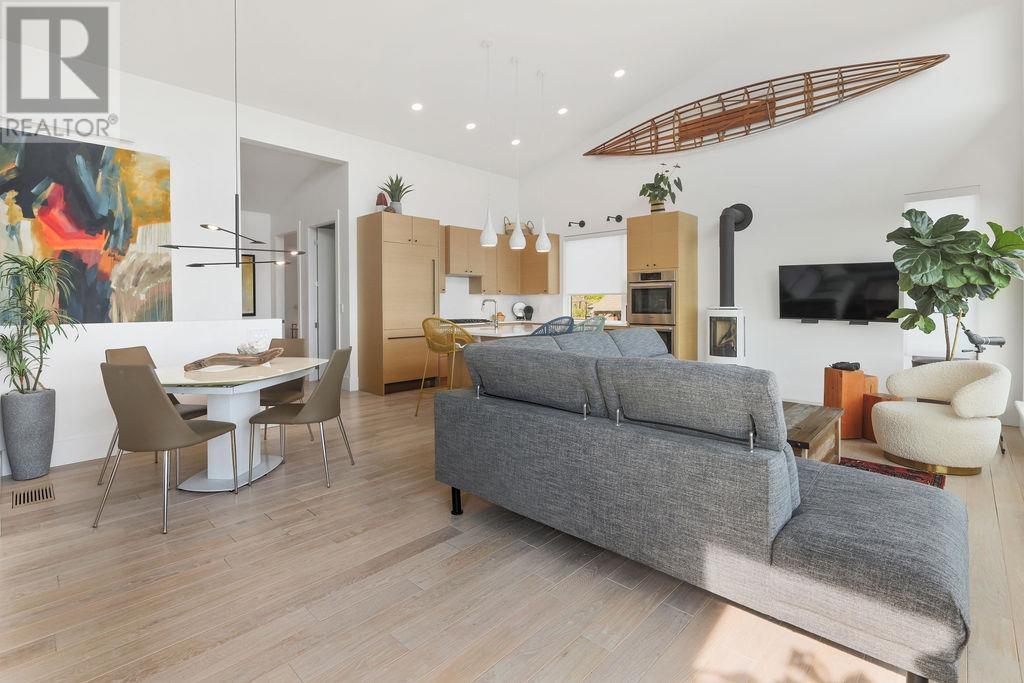 502 SPYGLASS PLACE