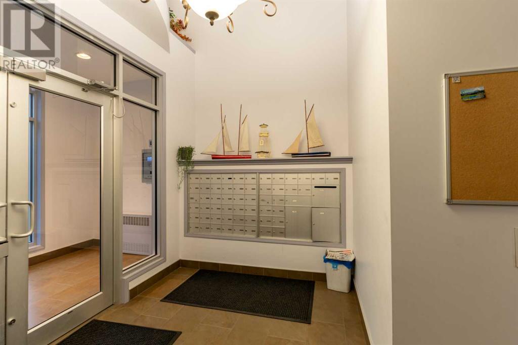 104, 9 Country Village Bay NE