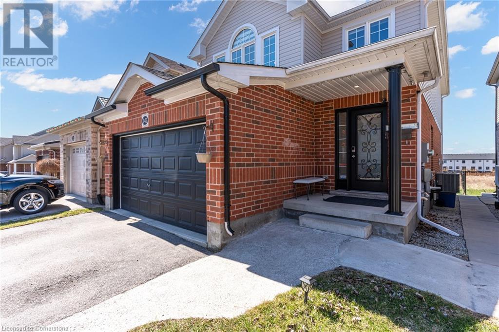 141 KEMP Crescent