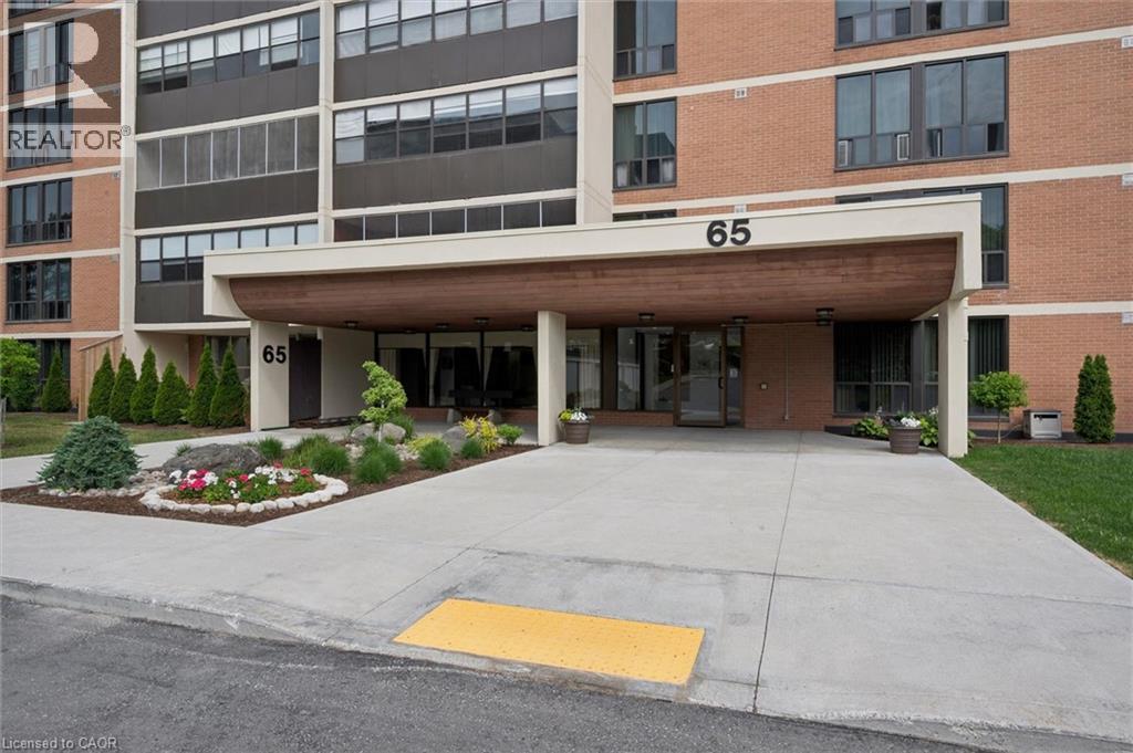 65 WESTMOUNT Road N Unit# 910