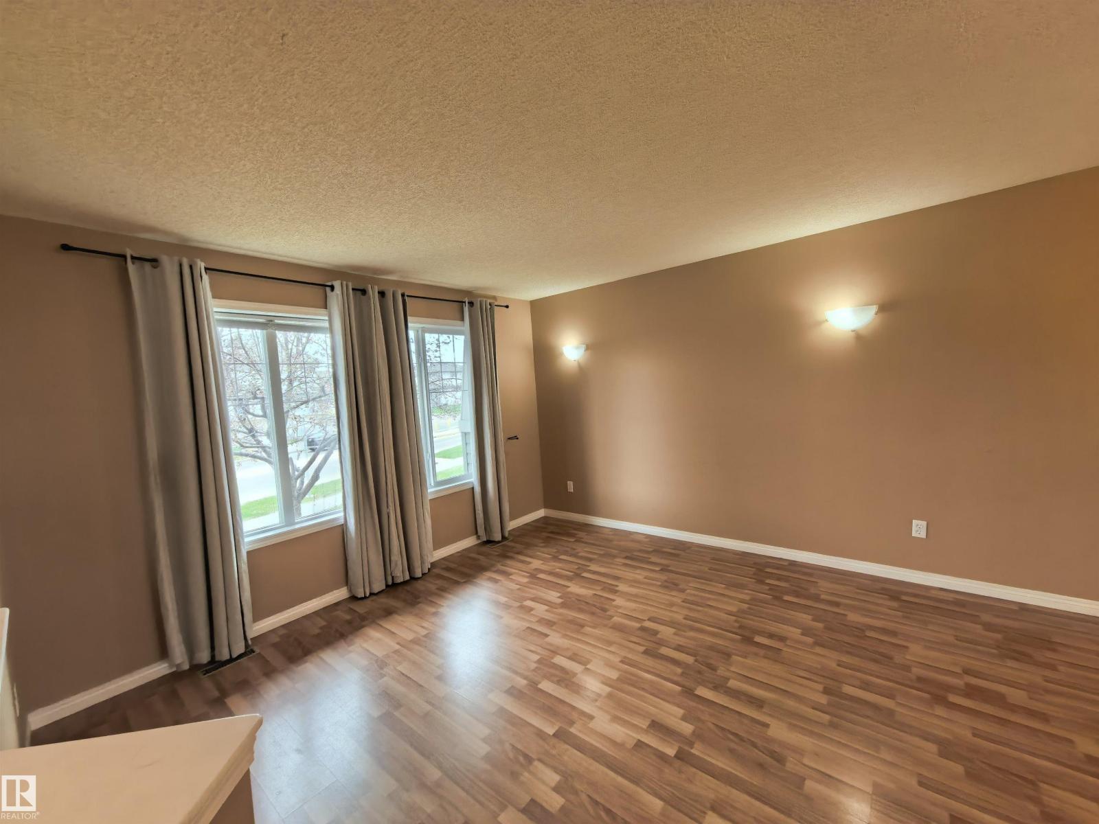 383 Silverberry RD NW