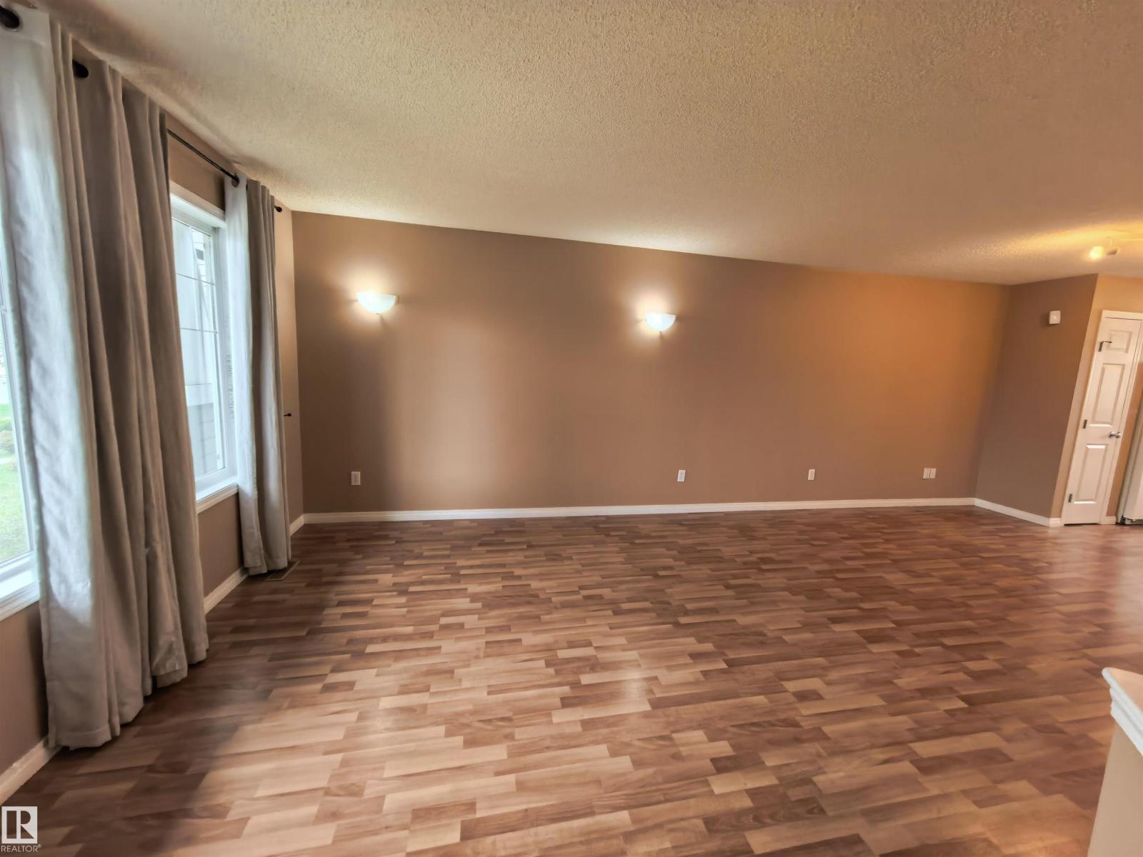 383 Silverberry RD NW
