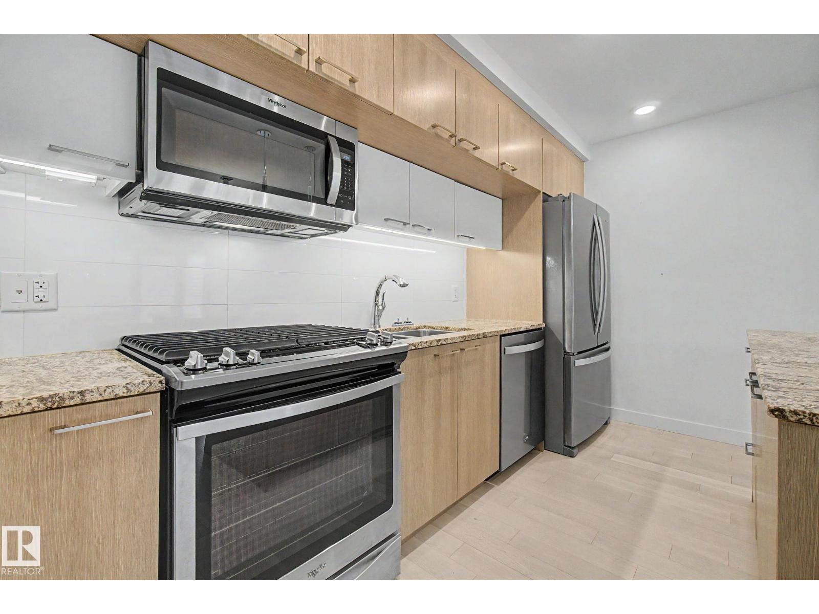 #1003 9720 106 ST NW