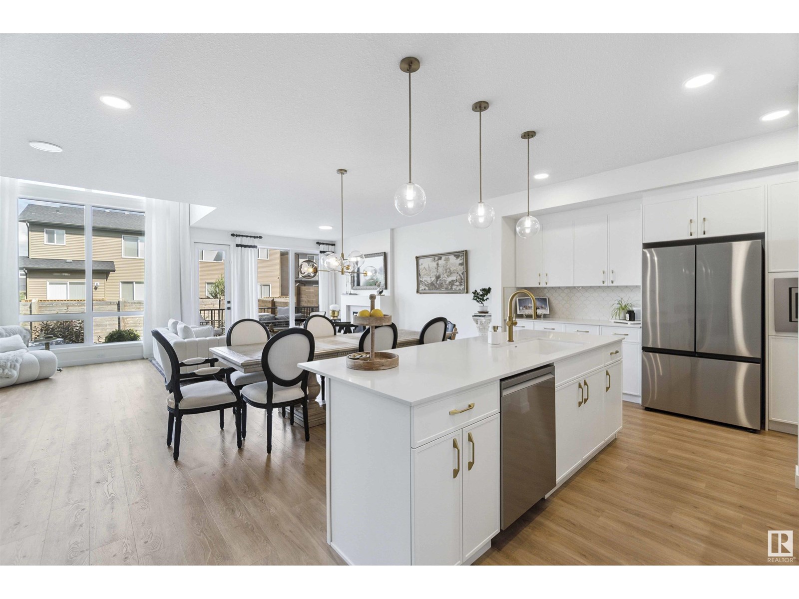 3233 KULAY WY SW