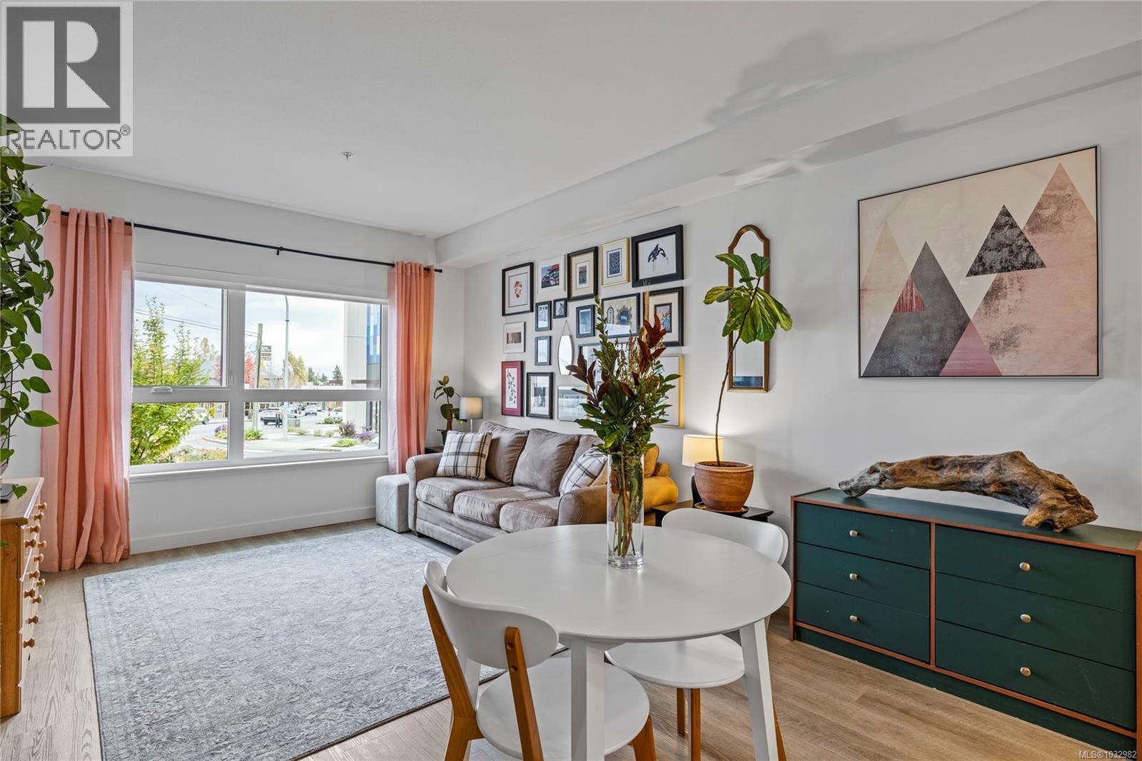 109W 140 Jensen Ave W