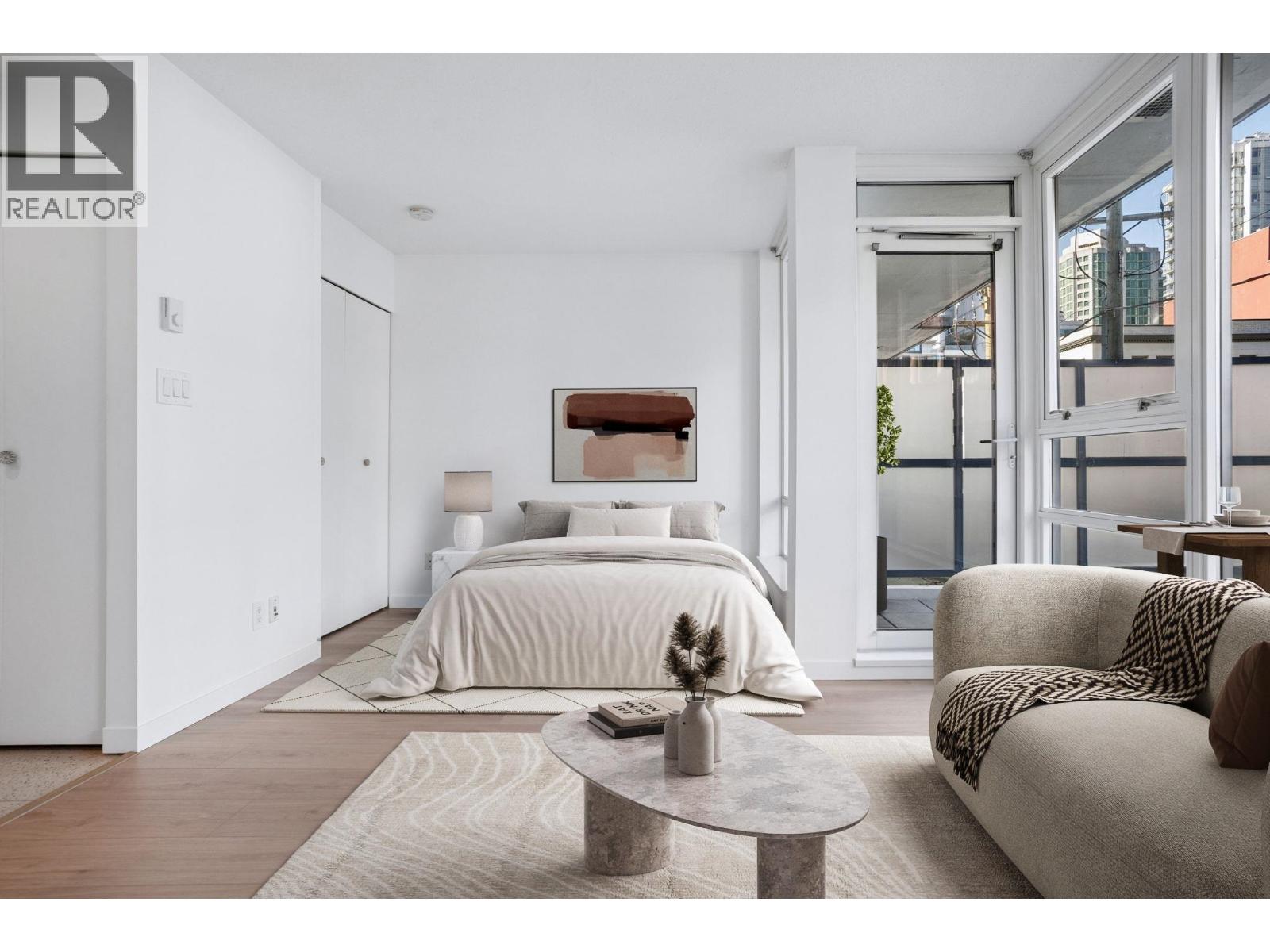 306 928 BEATTY STREET