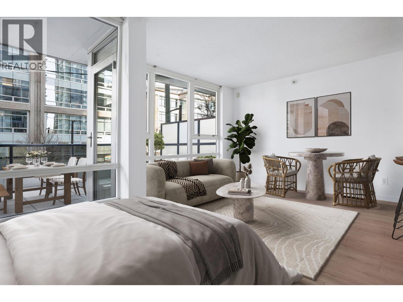 306 928 BEATTY STREET