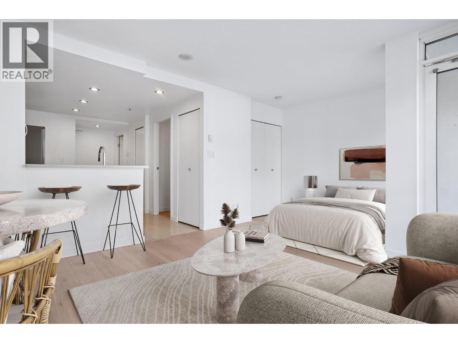 306 928 BEATTY STREET