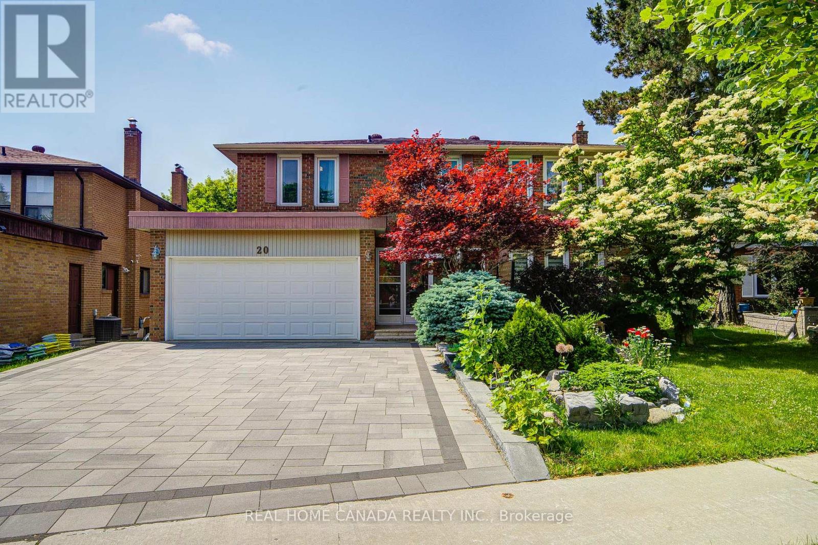20 SADDLETREE DRIVE