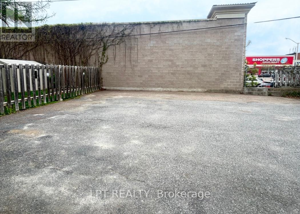 71 MCGONIGAL STREET W