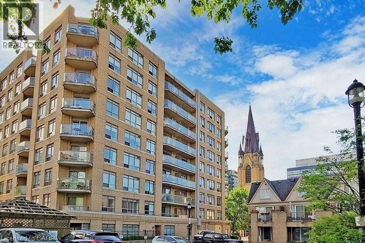 140 BATHURST Street Unit# 207