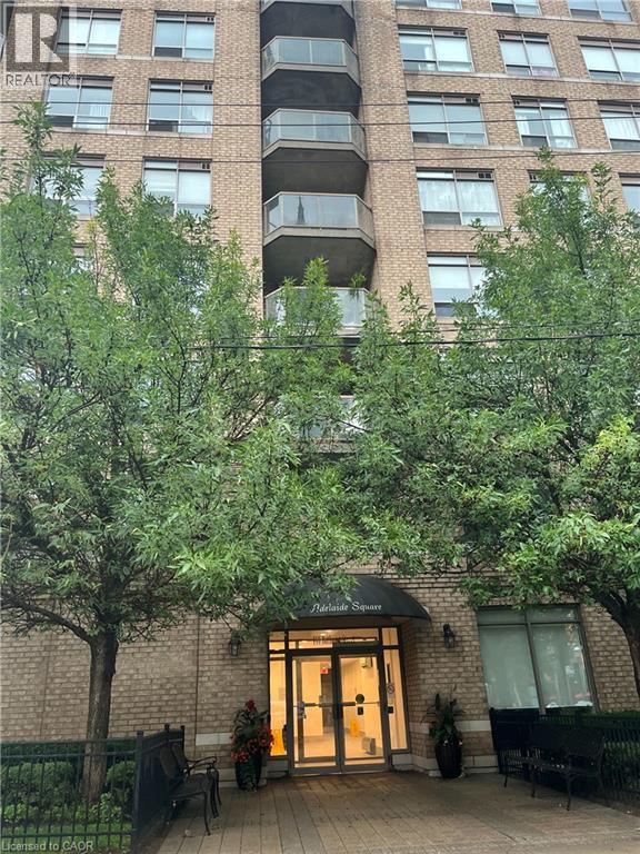140 BATHURST Street Unit# 207
