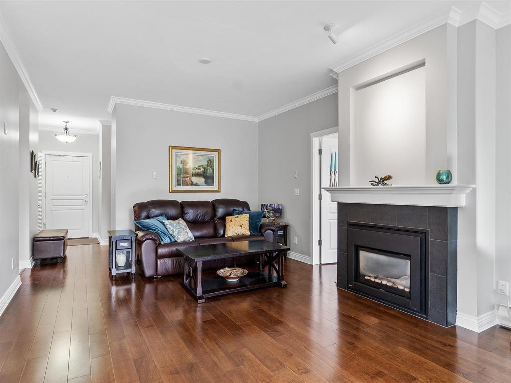 201 1725 MARTIN DRIVE