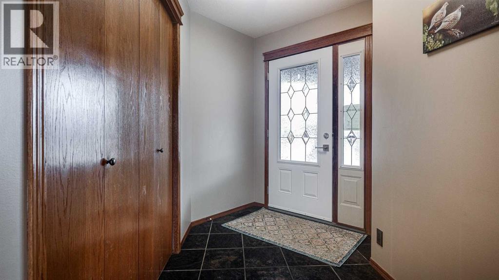 33 Parkside Crescent