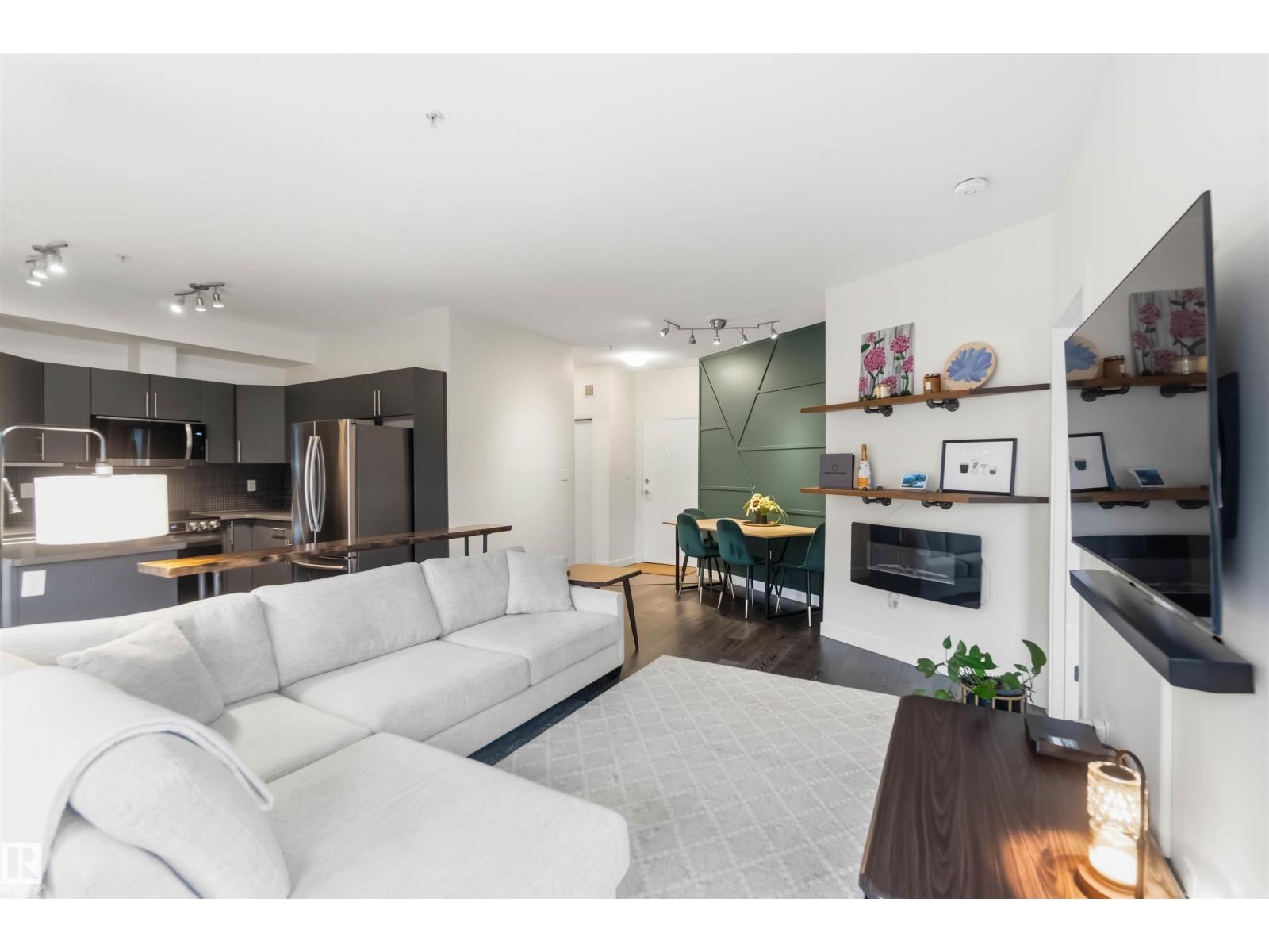 #114 10611 117 ST NW